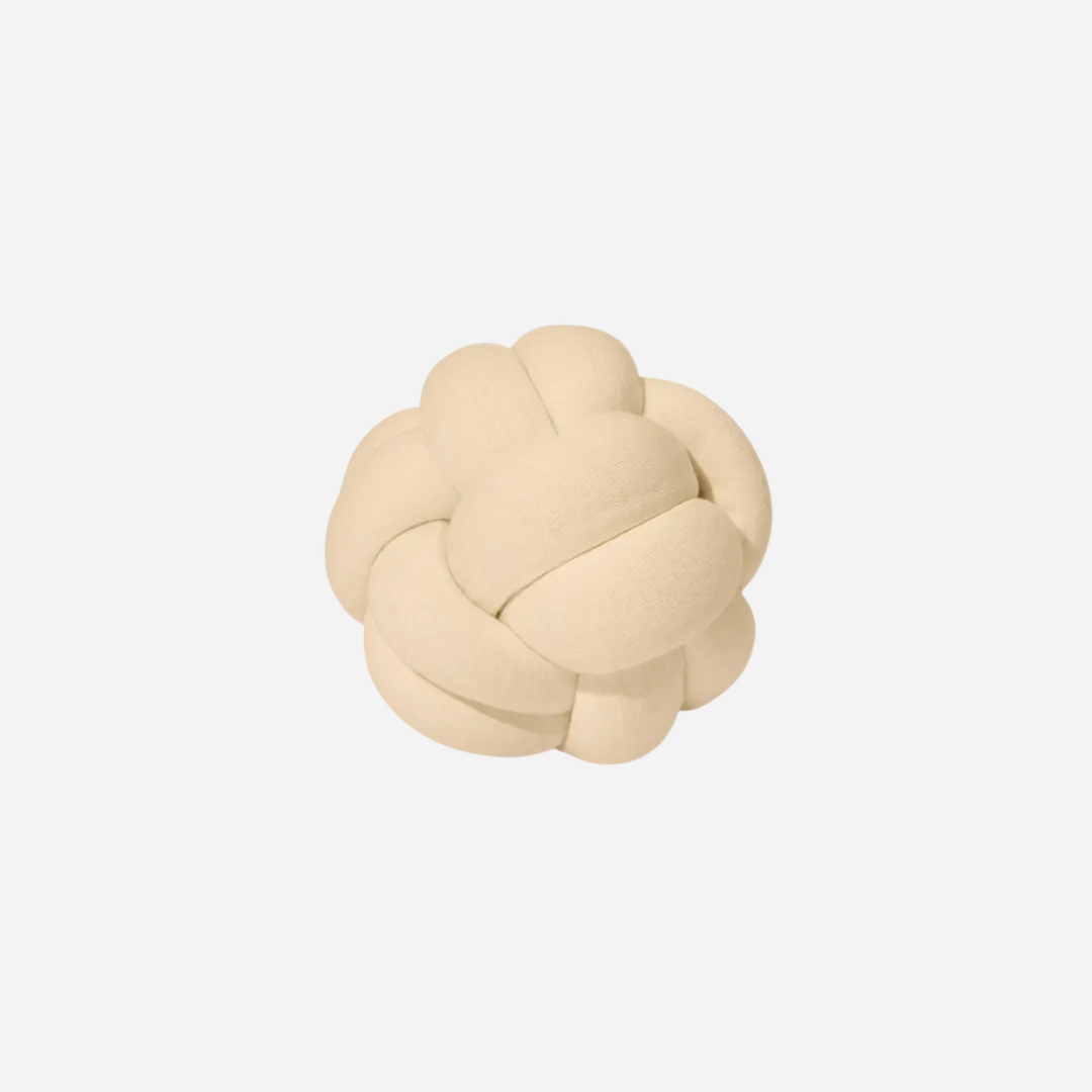 Hugget Knot Pillow