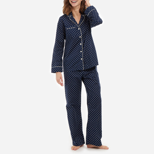 The long sleeves of this pajama set offer a cozy feel, perfect for cool nights or year-round comfort, while the elastic waistband on the shorts provides a custom fit. The relaxed cut allows for ease of movement, ensuring you stay comfortable and unrestricted as you unwind or go about your morning routine.