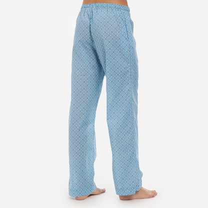  These pajama bottoms feature convenient side pockets, and the elastic waistband with self ties provides a custom fit. The relaxed cut allows for ease of movement, ensuring you stay comfortable and unrestricted as you unwind or go about your morning routine.