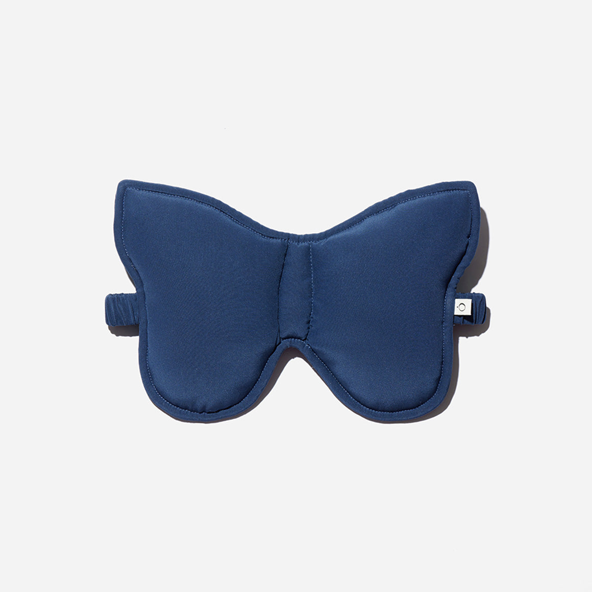 Crafted from luxe silk charmeuse, our butterfly sleep mask brings a sense of joy and whimsy to bedtime. It is oversized and extra plush to block out as much ambient light as possible. Soft on the skin and gentle on hair, your best beauty sleep is within reach.
