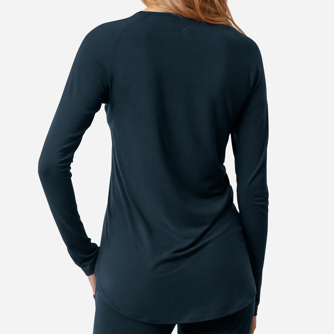 Designed with your comfort in mind, this sleep shirt features a cozy 4-way stretch that feels soft and lightweight against your skin. The flattering drape and extended back hem provides extra coverage.