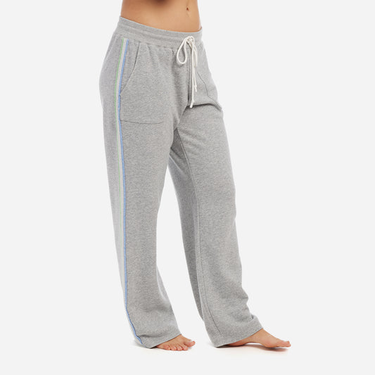 These cozy lounge pants feature a relaxed fit and an elastic waistband with an adjustable drawstring to provide a customized and secure fit. The neon stripes along the side seams add a modern pop of color, while the convenient hip pockets will make this your go-to sweatpants.