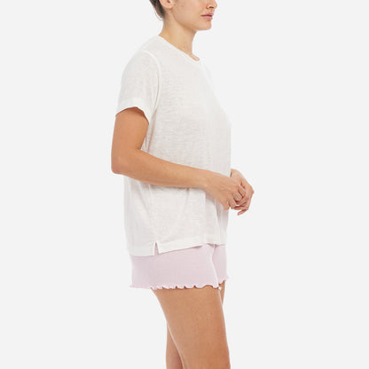 Crafted from the finest modal jersey slub, this t-shirt feels sumptuously soft and lightweight against your skin. The breathable fabric ensures optimal airflow, keeping you cool and comfortable throughout the night or during cozy lounging sessions at home. This t-shirt has relaxed-fit and features a flattering crew neckline perfect for sleep or play.